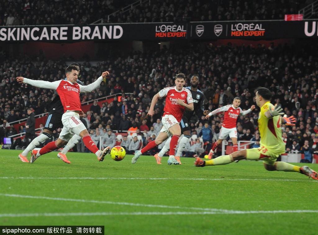 互捅！维拉11连胜被阿森纳终结 本月打断对手18场不败